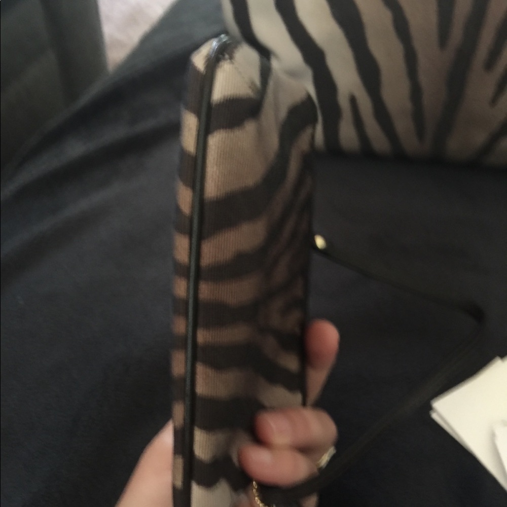 Coach brown zebra stripe purse & matching wristlet - Picture 4 of 8